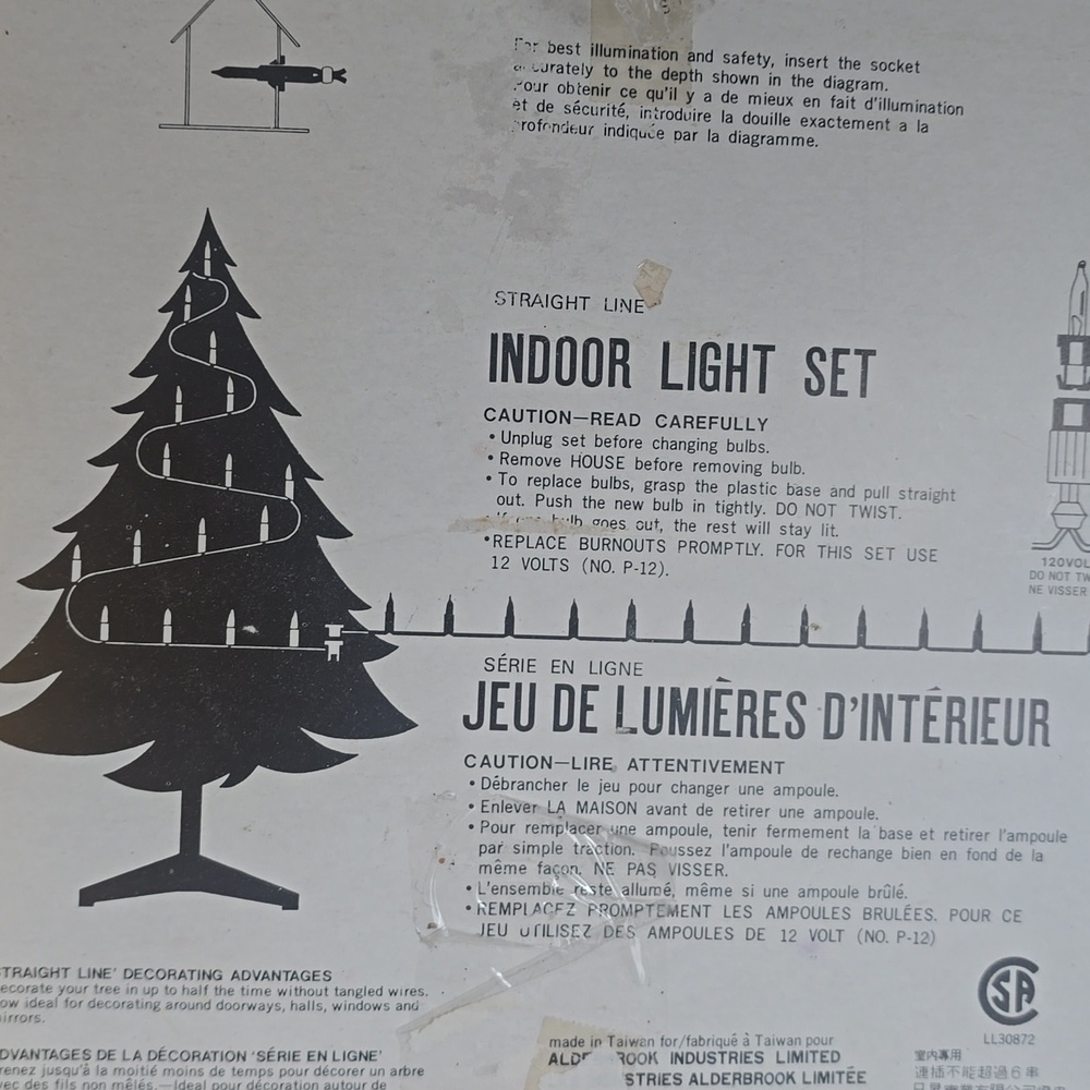 Vintage Alderbrook Christmas Village Set - Picture 8 of 9